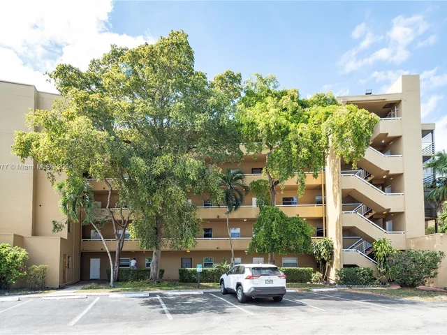 4111 Stirling Rd # 509, Dania Beach FL 33314