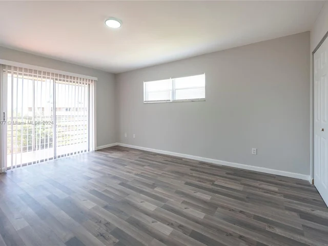 4111 Stirling Rd # 509, Dania Beach FL 33314