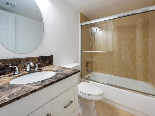 4111 Stirling Rd # 509, Dania Beach FL 33314