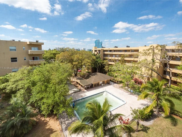 4111 Stirling Rd # 509, Dania Beach FL 33314