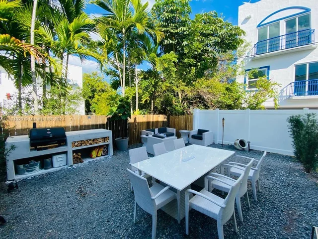 1135 101st St # 3, Bay Harbor Islands FL 33154