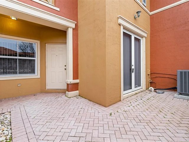 6202 NW 115th Pl # 335, Doral FL 33178