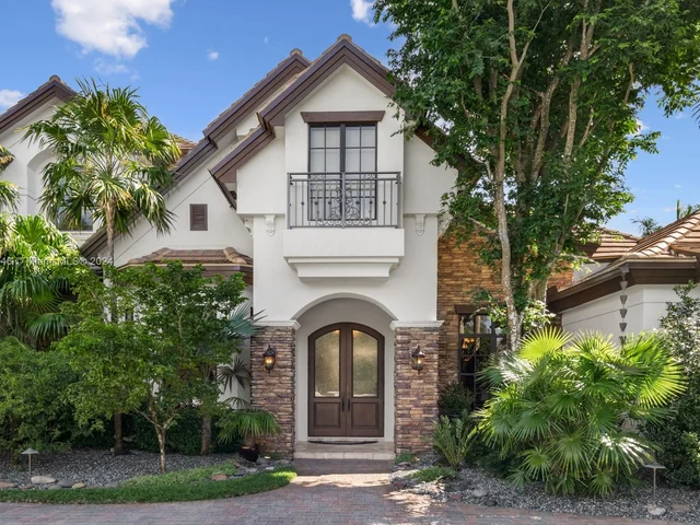 12301 Vista Ln, Pinecrest FL 33156