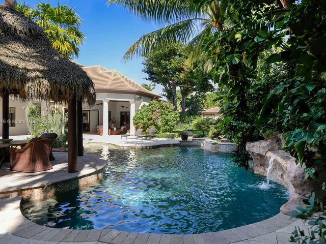 12301 Vista Ln, Pinecrest FL 33156