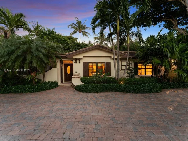 12301 Vista Ln, Pinecrest FL 33156