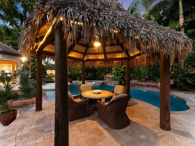 12301 Vista Ln, Pinecrest FL 33156