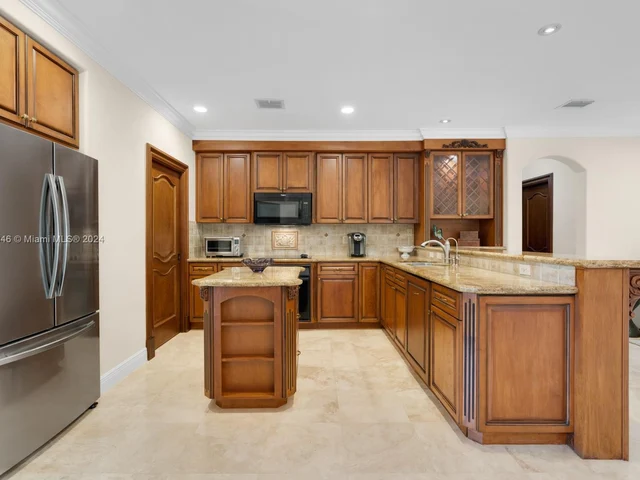 12301 Vista Ln, Pinecrest FL 33156