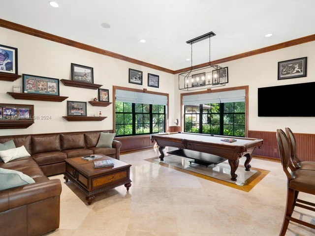 12301 Vista Ln, Pinecrest FL 33156