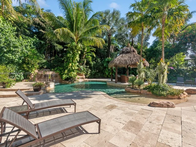 12301 Vista Ln, Pinecrest FL 33156