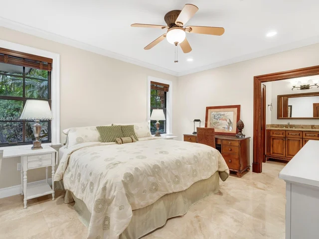 12301 Vista Ln, Pinecrest FL 33156