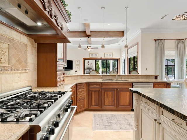 12301 Vista Ln, Pinecrest FL 33156