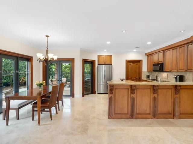 12301 Vista Ln, Pinecrest FL 33156