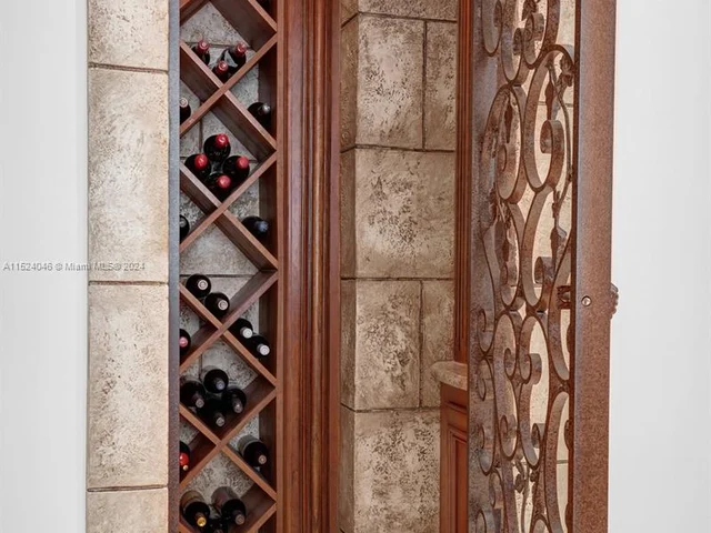 12301 Vista Ln, Pinecrest FL 33156