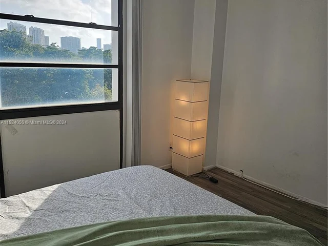 20400 W Country Club Dr # 508, Aventura FL 33180