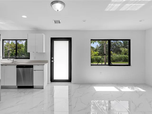 6280 NW 22nd Ct # 6280, Miami FL 33147