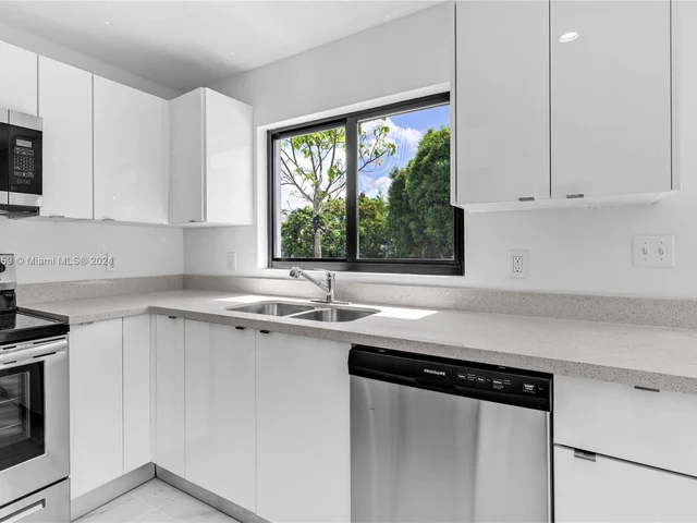 6280 NW 22nd Ct # 6280, Miami FL 33147