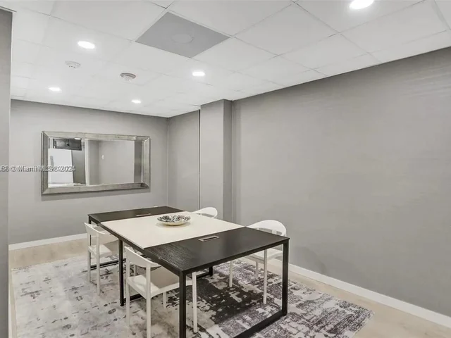 1865 79th St Cswy # 16B, North Bay Village FL 33141