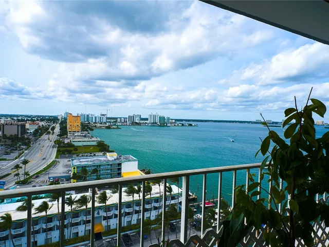 1865 79th St Cswy # 16B, North Bay Village FL 33141