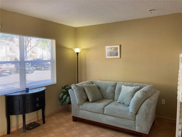 6348 SW 138th Path, Miami FL 33183