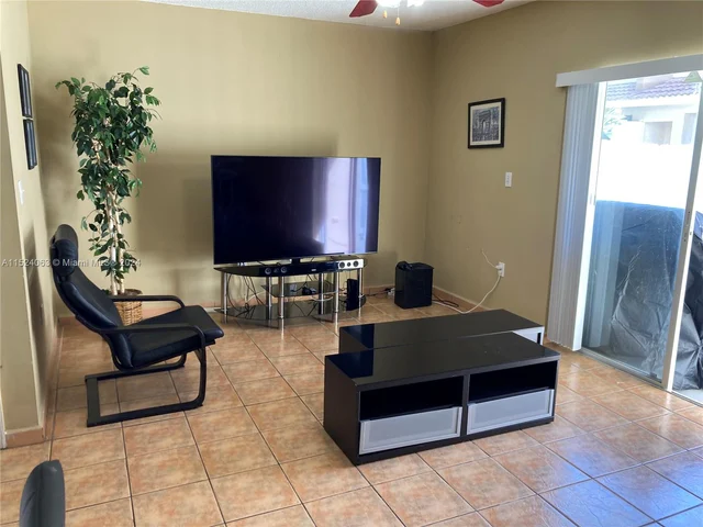 6348 SW 138th Path, Miami FL 33183