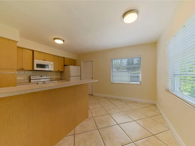 2332 SW 26th Ln, Miami FL 33133
