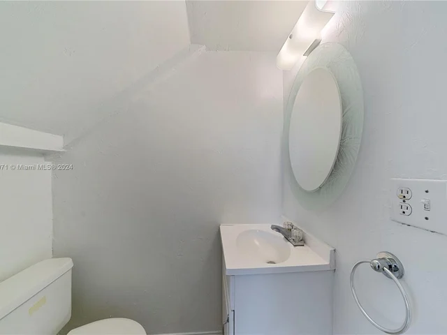 2332 SW 26th Ln, Miami FL 33133