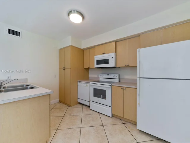 2332 SW 26th Ln, Miami FL 33133