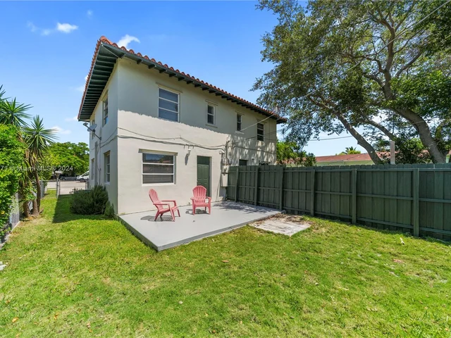 2332 SW 26th Ln, Miami FL 33133