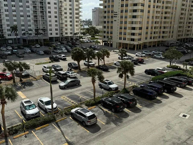 1825 S Ocean Dr # 514, Hallandale Beach FL 33009