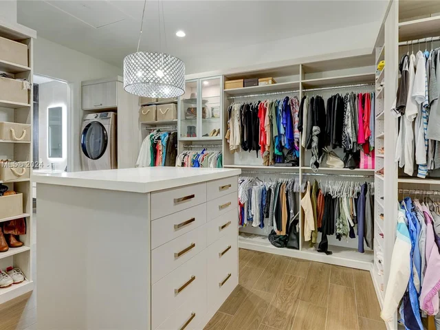 1111 SW 18th Ct, Fort Lauderdale FL 33315