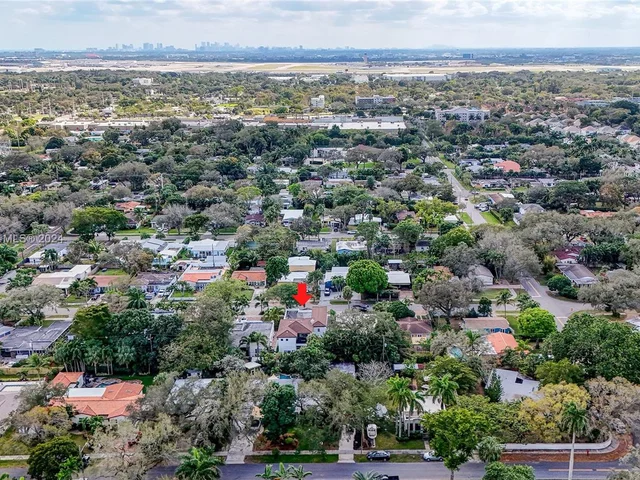 1111 SW 18th Ct, Fort Lauderdale FL 33315