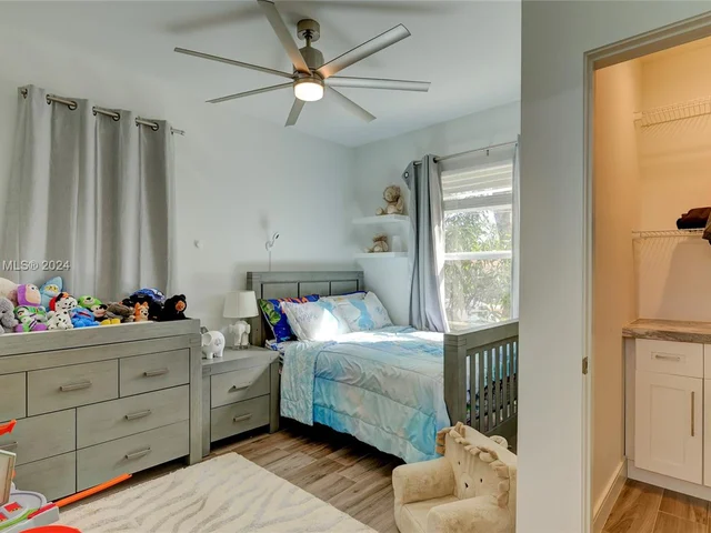 1111 SW 18th Ct, Fort Lauderdale FL 33315