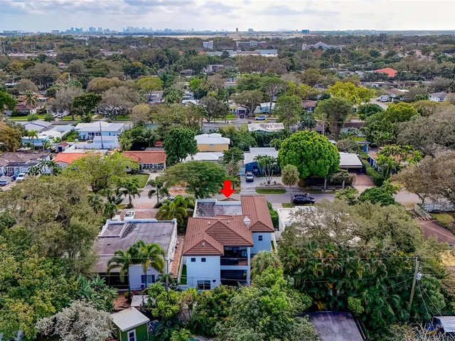 1111 SW 18th Ct, Fort Lauderdale FL 33315