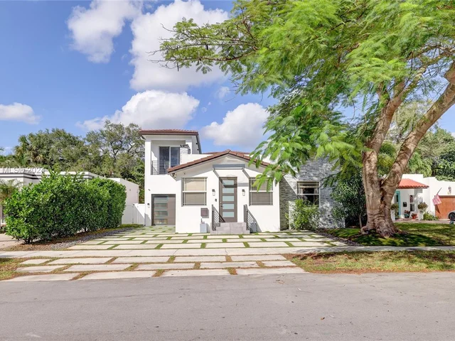 1111 SW 18th Ct, Fort Lauderdale FL 33315