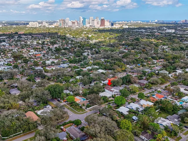 1111 SW 18th Ct, Fort Lauderdale FL 33315