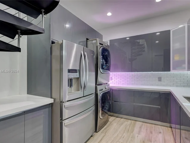 1111 SW 18th Ct, Fort Lauderdale FL 33315