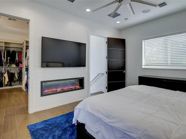 1111 SW 18th Ct, Fort Lauderdale FL 33315