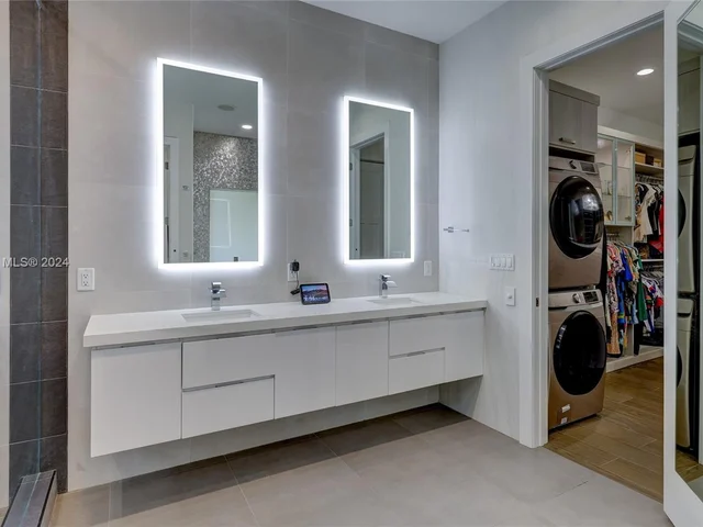 1111 SW 18th Ct, Fort Lauderdale FL 33315