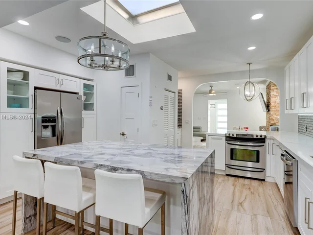 1111 SW 18th Ct, Fort Lauderdale FL 33315