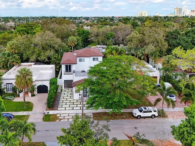 1111 SW 18th Ct, Fort Lauderdale FL 33315