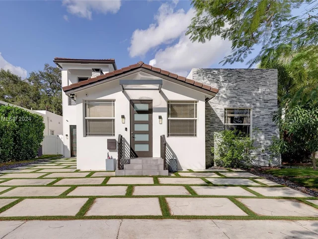 1111 SW 18th Ct, Fort Lauderdale FL 33315