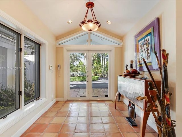 6600 SW 129th Ter, Pinecrest FL 33156