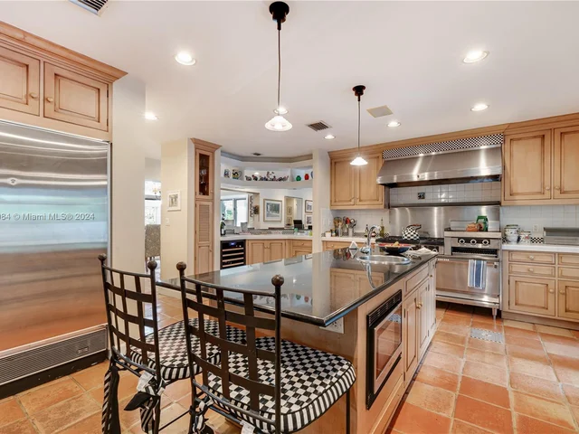 6600 SW 129th Ter, Pinecrest FL 33156