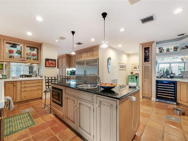 6600 SW 129th Ter, Pinecrest FL 33156