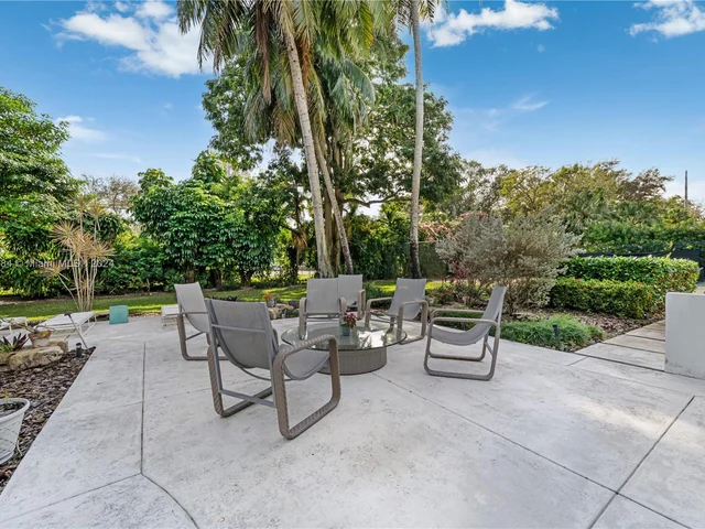 6600 SW 129th Ter, Pinecrest FL 33156