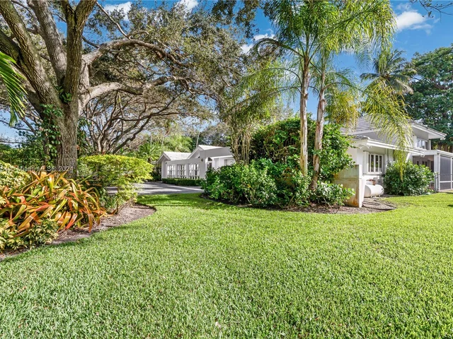 6600 SW 129th Ter, Pinecrest FL 33156