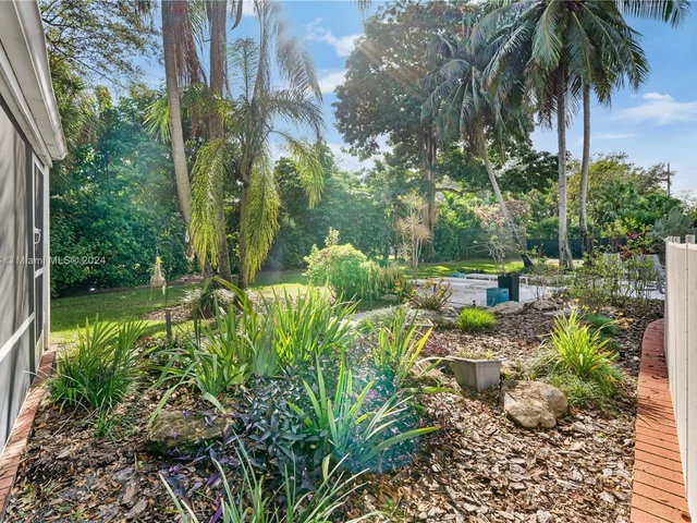 6600 SW 129th Ter, Pinecrest FL 33156