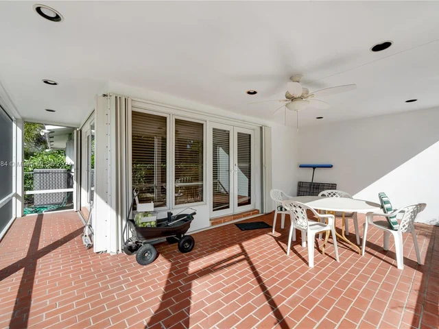 6600 SW 129th Ter, Pinecrest FL 33156