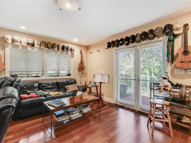 6600 SW 129th Ter, Pinecrest FL 33156