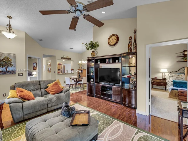 11684 NW 19th Dr # 11684, Coral Springs FL 33071